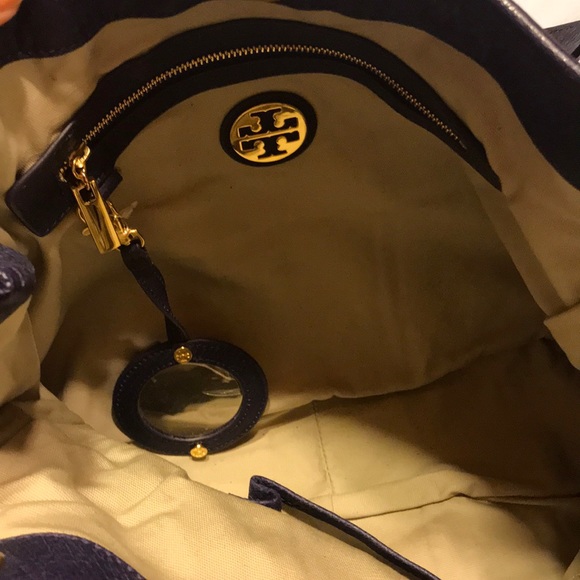 Tory Burch purple shoulder bag with fringe NWT - Picture 7 of 8